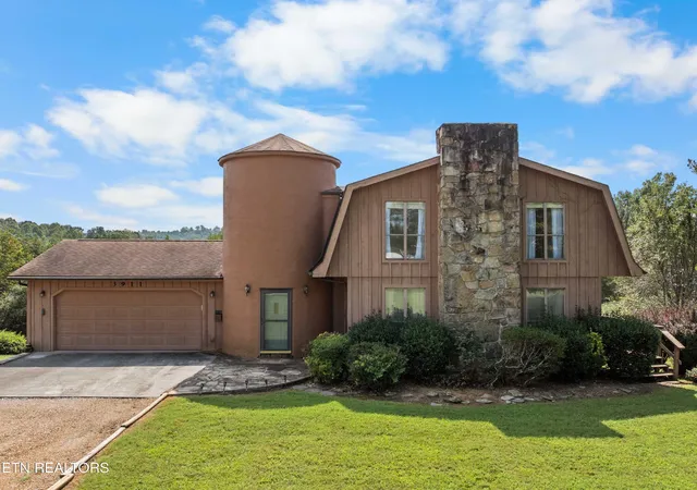 Photo 2 of Single family home for sale at 3911 Miser Sta Rd, Louisville, TN 37777 | MLS# 1355610 | Listing updated on 2026-09-19