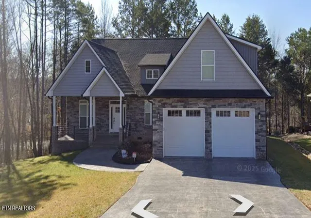 Photo 1 of Single family home for sale at 126 Utsesti Way, Loudon, TN 37774 | MLS# 1354435 | Listing updated on 2026-09-30