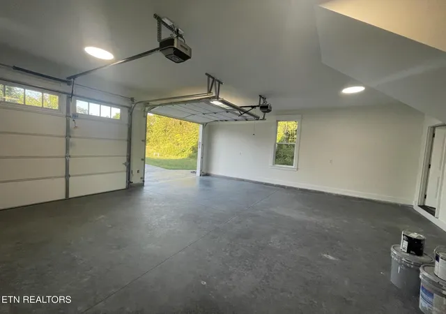 Photo 3 of Single family home for sale at 126 Utsesti Way, Loudon, TN 37774 | MLS# 1354435 | Listing updated on 2026-09-30