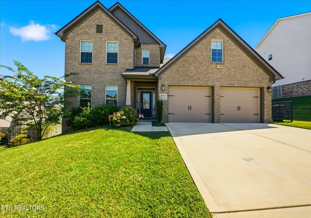 Photo 1 of Single family home for sale at 1664 Hickory Reserve Rd, Knoxville, TN 37932 | MLS# 1354509 | Listing updated on 2026-09-10