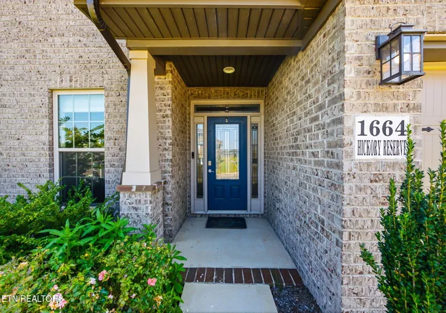 Photo 3 of Single family home for sale at 1664 Hickory Reserve Rd, Knoxville, TN 37932 | MLS# 1354509 | Listing updated on 2026-09-10