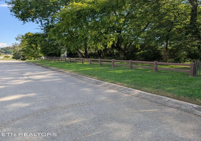 Photo 1 of Land for sale at 617 Davis Acres Dr, Maryville, TN 37804 | MLS# 1354527 | Listing updated on 2026-09-05