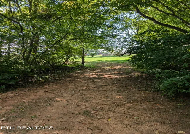 Photo 4 of Land for sale at 617 Davis Acres Dr, Maryville, TN 37804 | MLS# 1354527 | Listing updated on 2026-09-05