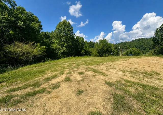Photo 2 of Sale Pending at 1085 Catoosa Rd, Wartburg, TN 37887 | MLS# 1354540 | Listing updated on 2026-09-17