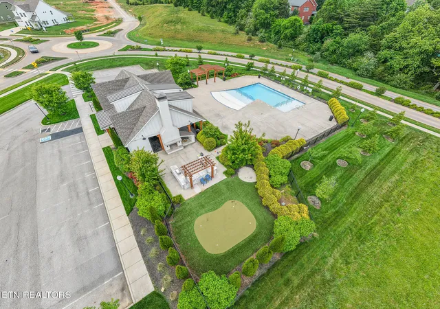 Photo 4 of Sale Pending at 535 Ivey Willow Ln (lot 95), Farragut, TN 37934 | MLS# 1354440 | Listing updated on 2026-09-04