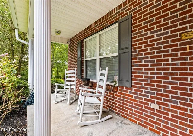 Photo 3 of Single family home for sale at 165 Elizabethton Way, Clinton, TN 37716 | MLS# 1354514 | Listing updated on 2026-09-29
