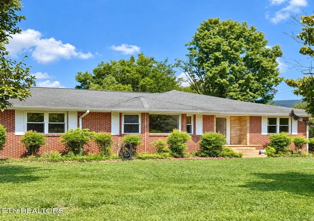 Photo 2 of Single family home for sale at 741 Oak St, Dayton, TN 37321 | MLS# 1354560 | Listing updated on 2026-10-02