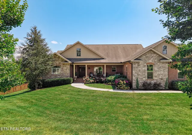 Photo 1 of Sale Pending at 352 Illinois Ave, Seymour, TN 37865 | MLS# 1354822 | Listing updated on 2026-10-03