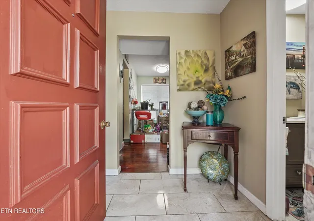 Photo 3 of Condo for sale at 8703 Olde Colony Tr, Knoxville, TN 37923 | MLS# 1354483 | Listing updated on 2026-09-18
