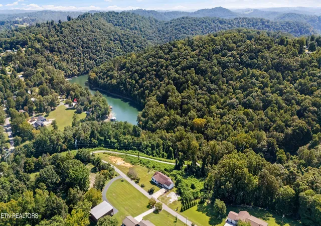 Photo 40 of Single family home for sale at 152 Andrews Ln, Caryville, TN 37714 | MLS# 1354573 | Listing updated on 2026-10-07