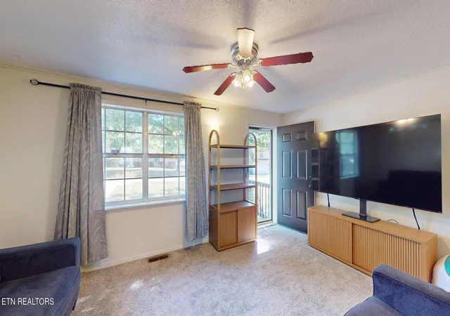Photo 4 of Single family home for sale at 1004 Lincoln Dr, Madisonville, TN 37354 | MLS# 1354589 | Listing updated on 2026-09-05