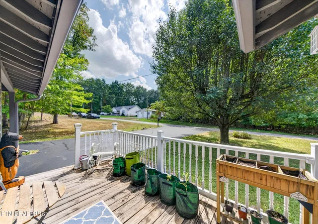 Photo 4 of Single family home for sale at 9109 Hondo Dr, Crossville, TN 38572 | MLS# 1354551 | Listing updated on 2026-09-11