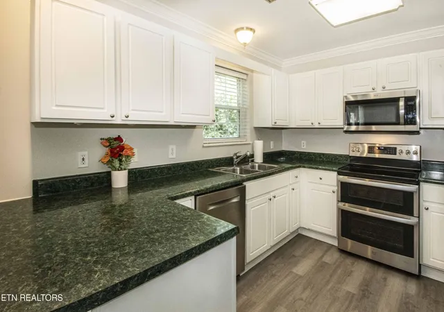 Photo 3 of Single family home for sale at 10934 Topview Ln, Knoxville, TN 37934 | MLS# 1354547 | Listing updated on 2026-09-17