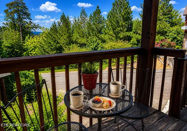 Photo 2 of Single family home for sale at 1540 Bears Den Way, Sevierville, TN 37862 | MLS# 1354548 | Listing updated on 2026-09-05