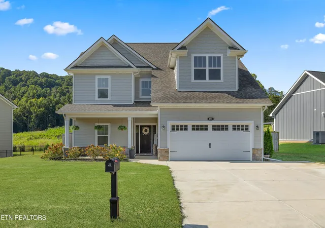 Photo 1 of Single family home for sale at 133 Forest Crk Pkwy, Oak Ridge, TN 37830 | MLS# 1354569 | Listing updated on 2026-09-25