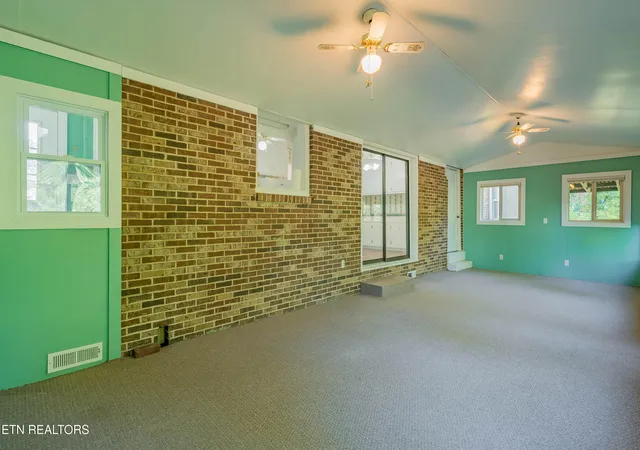 Photo 3 of Single family home for sale at 108 Alger Rd, Oak Ridge, TN 37830 | MLS# 1356012 | Listing updated on 2026-10-03