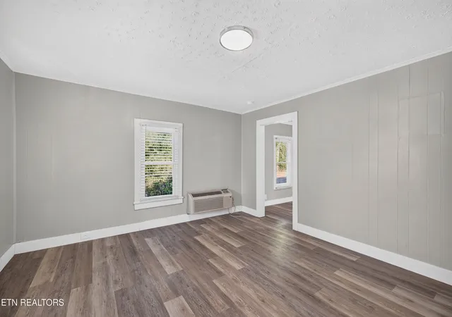Photo 4 of Sale Pending at 434 Jarnigan St, Jefferson City, TN 37760 | MLS# 1354562 | Listing updated on 2026-10-29