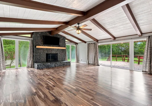Photo 4 of Single family home for sale at 3215 Tuckaleechee Pike, Maryville, TN 37803 | MLS# 1354627 | Listing updated on 2026-09-06