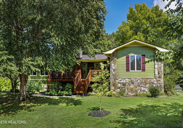Photo 3 of Single family home for sale at 27920 Hines Valley Rd, Loudon, TN 37774 | MLS# 1355131 | Listing updated on 2026-10-12