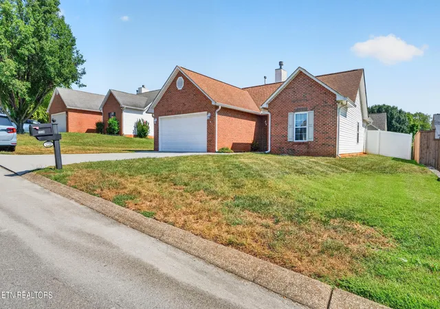 Photo 1 of Sale Pending at 1334 Treyvista Ct, Maryville, TN 37803 | MLS# 1354565 | Listing updated on 2026-09-23