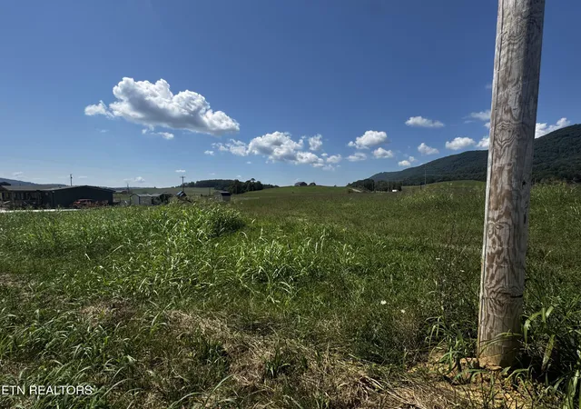 Photo 2 of Land for sale at 136 B & B Dr, Speedwell, TN 37870 | MLS# 1354568 | Listing updated on 2026-09-05