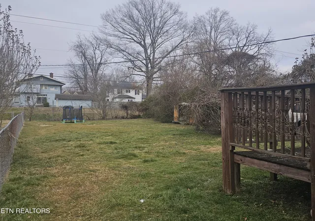 Photo 2 of Single family home for sale at 708 W Chester Ave, Middlesboro, KY 40965 | MLS# 1354572 | Listing updated on 2026-09-05