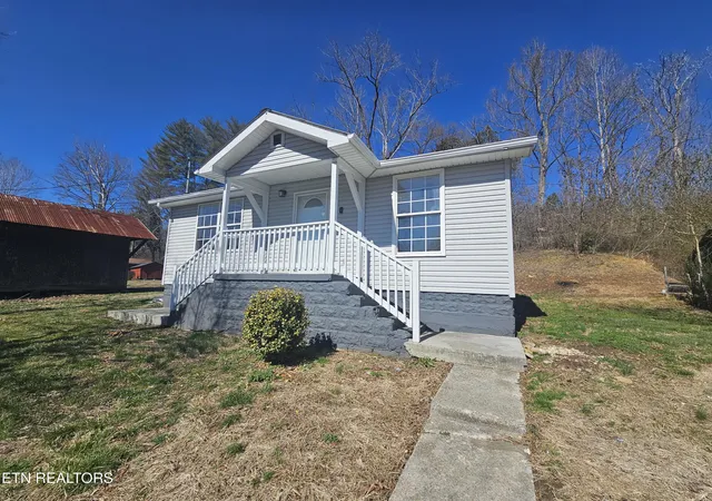 Photo 1 of Single family home for sale at 1093 Old Bell High Rd, Pineville, KY 40977 | MLS# 1354577 | Listing updated on 2026-09-05