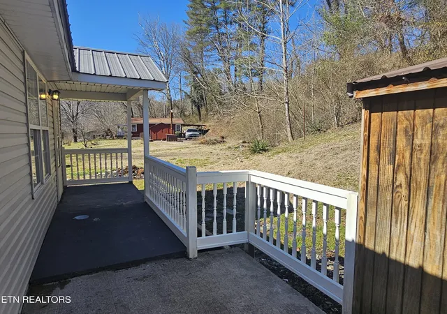 Photo 2 of Single family home for sale at 1093 Old Bell High Rd, Pineville, KY 40977 | MLS# 1354577 | Listing updated on 2026-09-05