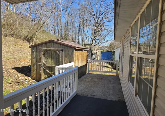 Photo 3 of Single family home for sale at 1093 Old Bell High Rd, Pineville, KY 40977 | MLS# 1354577 | Listing updated on 2026-09-05