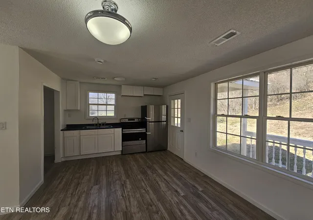 Photo 3 of Single family home for sale at 1093 Old Bell High Rd, Pineville, KY 40977 | MLS# 1354577 | Listing updated on 2026-09-05