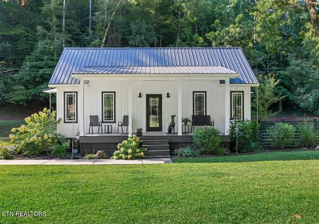 Photo 1 of Single family home for sale at 852 Old State Rd, Tellico Plains, TN 37385 | MLS# 1354583 | Listing updated on 2026-09-05