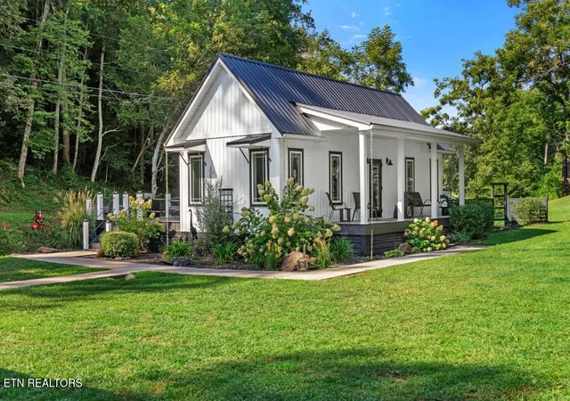 Photo 2 of Single family home for sale at 852 Old State Rd, Tellico Plains, TN 37385 | MLS# 1354583 | Listing updated on 2026-09-05
