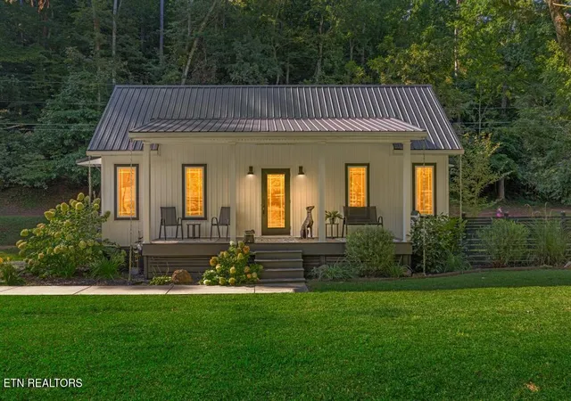 Photo 3 of Single family home for sale at 852 Old State Rd, Tellico Plains, TN 37385 | MLS# 1354583 | Listing updated on 2026-09-05