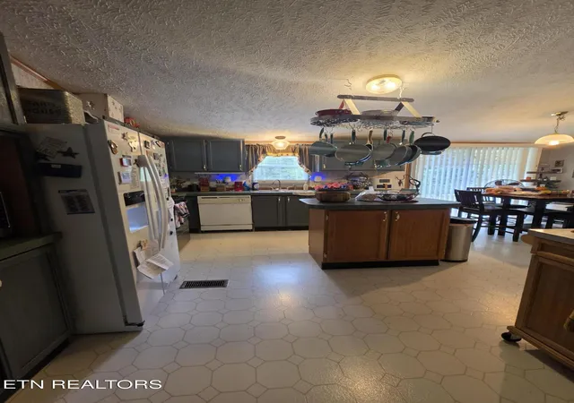Photo 19 of Single family home for sale at 766 Cowans Ml Rd, Ewing, VA 24248 | MLS# 1354617 | Listing updated on 2026-09-06