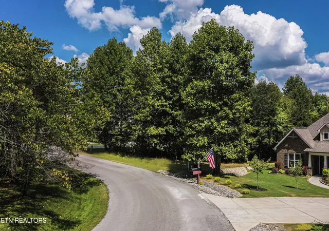 Photo 4 of Sale Pending at 107 Atasi Tr, Vonore, TN 37885 | MLS# 1354670 | Listing updated on 2026-09-24
