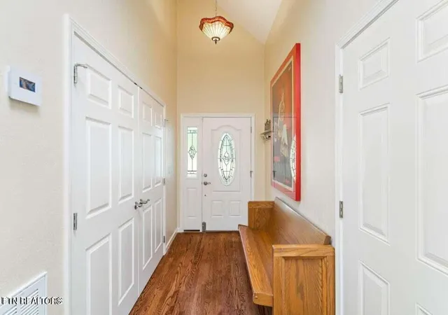 Photo 3 of Single family home for sale at 209 Bucks And Doe Ln, La Follette, TN 37766 | MLS# 1354626 | Listing updated on 2026-09-06