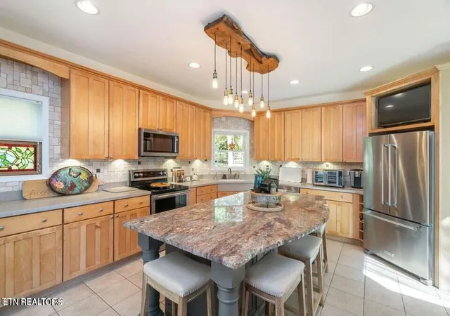 Photo 4 of Single family home for sale at 209 Bucks And Doe Ln, La Follette, TN 37766 | MLS# 1354626 | Listing updated on 2026-09-06