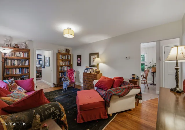 Photo 4 of Single family home for sale at 332 Wilson Ave, Maryville, TN 37803 | MLS# 1354637 | Listing updated on 2026-09-23