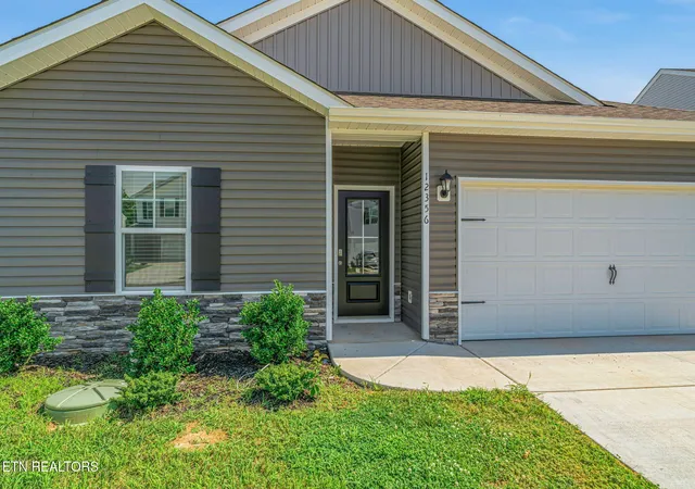 Photo 4 of Single family home for sale at 12356 Manhattan Ln, Knoxville, TN 37932 | MLS# 1354652 | Listing updated on 2026-09-18