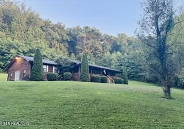 Photo 1 of Single family home for sale at 1000 Old Hwy 68, Sweetwater, TN 37874 | MLS# 1354687 | Listing updated on 2026-09-07