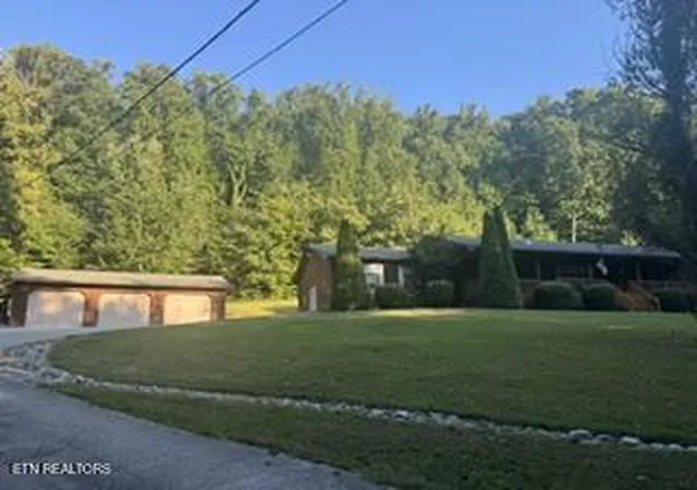 Photo 3 of Single family home for sale at 1000 Old Hwy 68, Sweetwater, TN 37874 | MLS# 1354687 | Listing updated on 2026-09-07