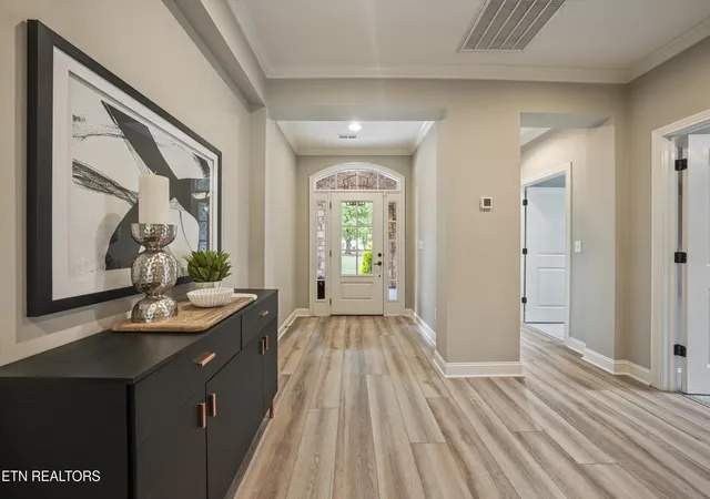Photo 2 of Sale Pending at 12047 Boyd Chase Blvd, Farragut, TN 37934 | MLS# 1354727 | Listing updated on 2026-09-16