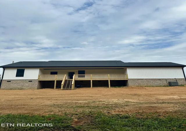 Photo 4 of Single family home for sale at 239 Thorngrove Pike, Kodak, TN 37764 | MLS# 1354785 | Listing updated on 2026-09-11
