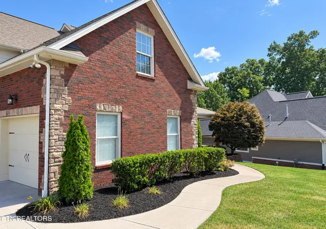 Photo 3 of Single family home for sale at 8330 Kiva Dunes Ln, Knoxville, TN 37938 | MLS# 1354688 | Listing updated on 2026-10-09