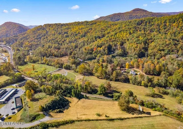 Photo 1 of Land for sale at Colonial Ln, Lake City, TN 37769 | MLS# 1354658 | Listing updated on 2026-09-06
