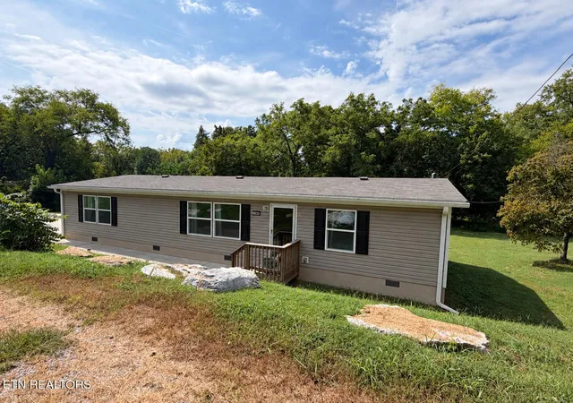 Photo 3 of Single family home for sale at 1980 Martel Rd, Lenoir City, TN 37772 | MLS# 1354725 | Listing updated on 2026-09-08