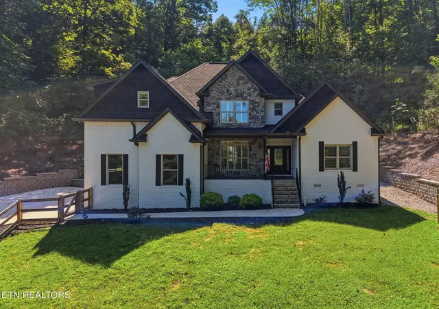 Photo 2 of Sale Pending at 4301 Falcon Ridge Way, Knoxville, TN 37921 | MLS# 1354663 | Listing updated on 2026-09-18