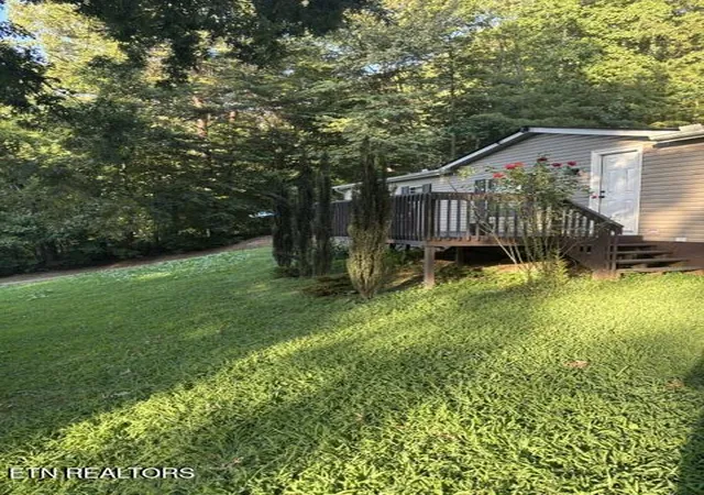 Photo 3 of Single family home for sale at 119 Sunset View Dr, Kingston, TN 37763 | MLS# 1354704 | Listing updated on 2026-09-08