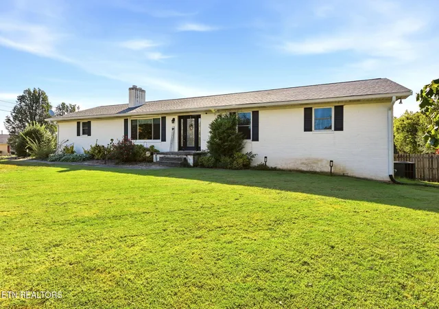 Photo 2 of Single family home for sale at 7863 Emory Chase Ln, Knoxville, TN 37918 | MLS# 1354710 | Listing updated on 2026-09-13
