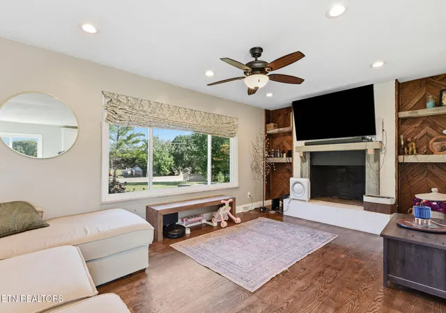 Photo 4 of Single family home for sale at 7863 Emory Chase Ln, Knoxville, TN 37918 | MLS# 1354710 | Listing updated on 2026-09-13